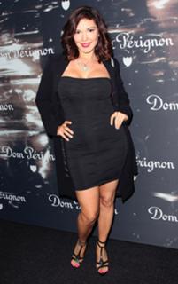 Laura Harring feet photo thumbnail