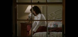 Laura Harring feet photo thumbnail