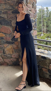 Laura James feet photo 4