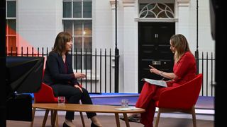 Laura Kuenssberg feet photo 11
