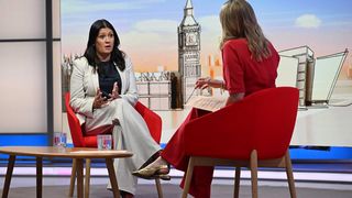 Laura Kuenssberg feet photo 6