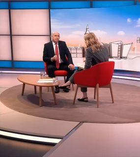 Laura Kuenssberg feet photo 20