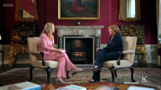 Laura Kuenssberg feet photo 7