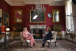 Laura Kuenssberg feet photo 4