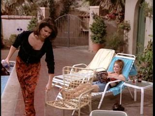 Laura Leighton feet photo 14