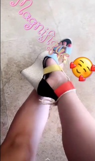 Laura Lempika feet photo 15