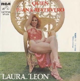 Laura León feet photo 3