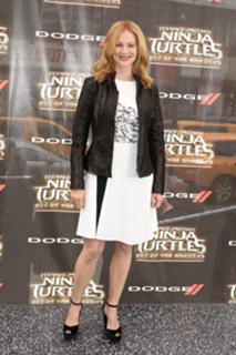 Laura Linney feet photo thumbnail