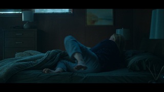 Laura Linney feet photo thumbnail