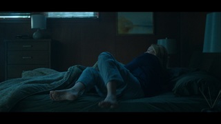 Laura Linney feet photo thumbnail
