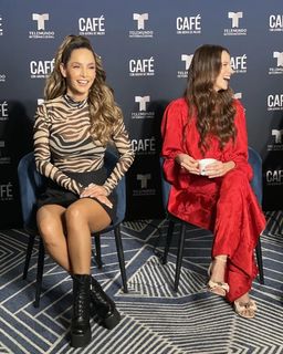 Laura Londoño feet photo 14