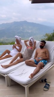 Laura Londoño feet photo 15