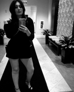 Laura Loomer feet photo 2