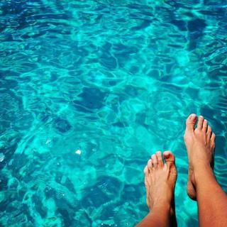 Laura Madrueño feet photo 1