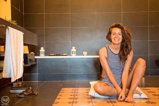 Laura Madrueño feet photo 1
