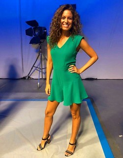 Laura Madrueño feet photo 5