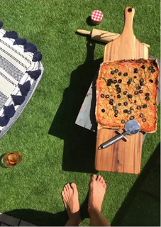 Laura Madrueño feet photo 19