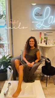 Laura Madrueño feet photo 18
