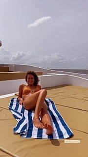 Laura Madrueño feet photo 20