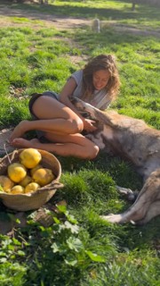 Laura Madrueño feet photo 17