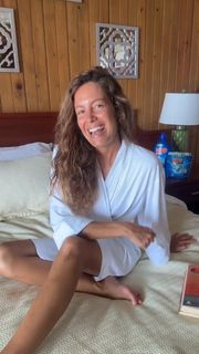Laura Madrueño feet photo 8