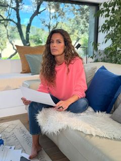 Laura Madrueño feet photo 14