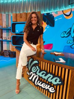 Laura Madrueño feet photo 3