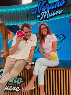 Laura Madrueño feet photo 1