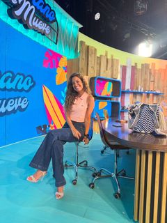 Laura Madrueño feet photo 17