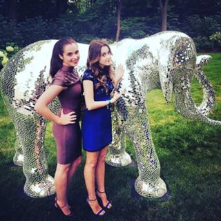 Laura Marano feet photo thumbnail