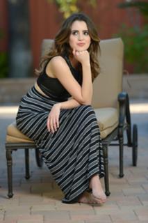 Laura Marano feet photo thumbnail