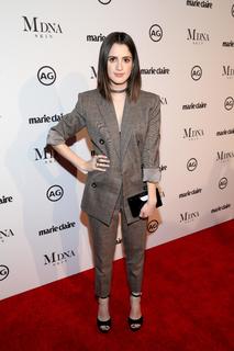 Laura Marano feet photo thumbnail