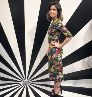 Laura Marano feet photo thumbnail