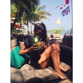 Laura Matamoros feet photo 5