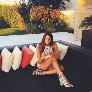 Laura Matamoros feet photo 10