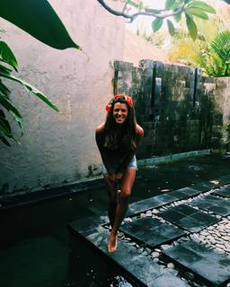 Laura Matamoros feet photo 5