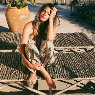 Laura Matamoros feet photo 6