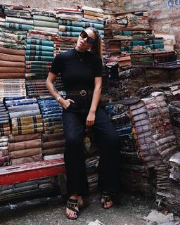 Laura Matamoros feet photo 8