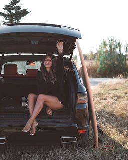 Laura Matamoros feet photo 8