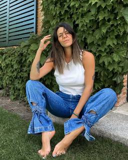 Laura Matamoros feet photo 15