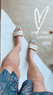 Laura Matamoros feet photo 12