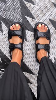 Laura Matamoros feet photo 11