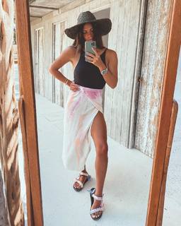 Laura Matamoros feet photo 10