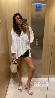 Laura Matamoros feet photo 6