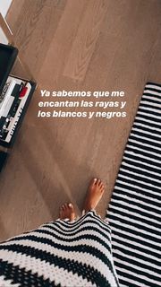 Laura Matamoros feet photo 5