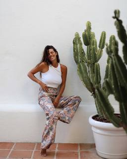 Laura Matamoros feet photo 11