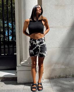 Laura Matamoros feet photo 7