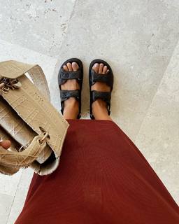 Laura Matamoros feet photo 4