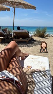 Laura Matamoros feet photo 20
