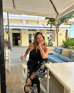 Laura Matamoros feet photo 11